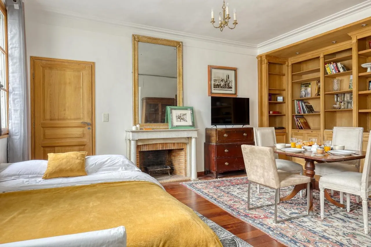 Appartamento Bohemian & Authentic Parisian Flat - Paris 07 Francia