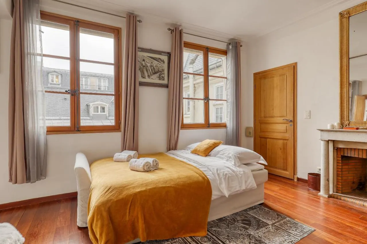 Apartamento Bohemian & Authentic Parisian Flat - Paris 07 0*,