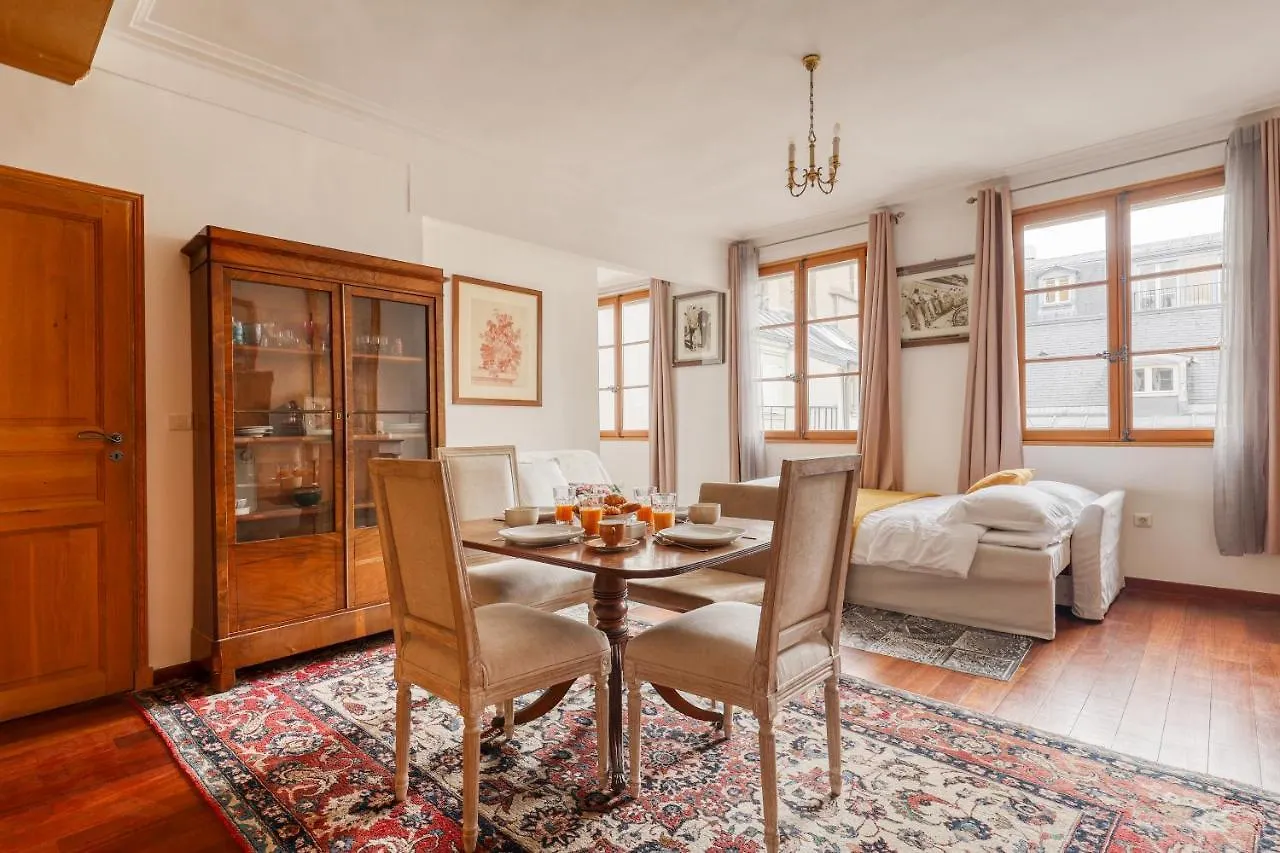 Apartamento Bohemian & Authentic Parisian Flat - Paris 07
